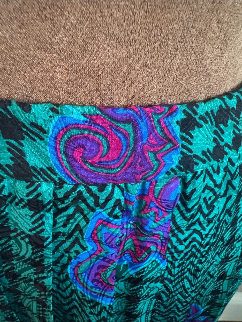Vintage 100% Silk Midi Skirt Green Teal Paisley Geometric Abstract Print Size 10 - Picture 2 of 11